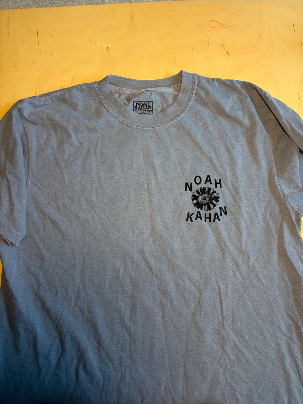 Noah Kahan T-Shirt - size large